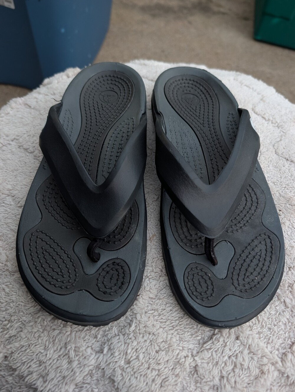 Women's Crocs Rugged Flip Flop Style Sandals Size 9